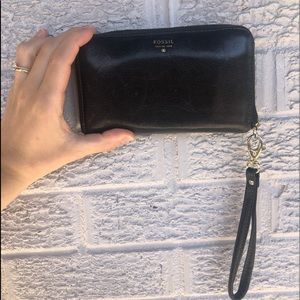 Fossil Black Leather Zip Around Wristlet Wallet
